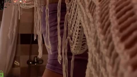 Eva online show from April 4, 2026, 12:13 pm