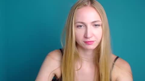 Eva online show from October 9, 2025, 5:44 pm