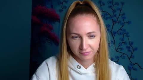 Eva online show from October 13, 2025, 5:13 pm