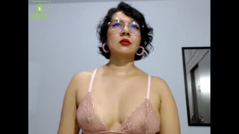Eva online show from December 9, 2024, 3:44 pm