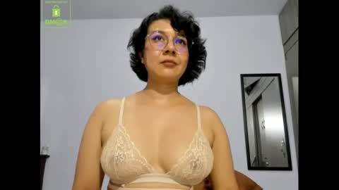 Eva online show from December 20, 2024, 5:18 pm
