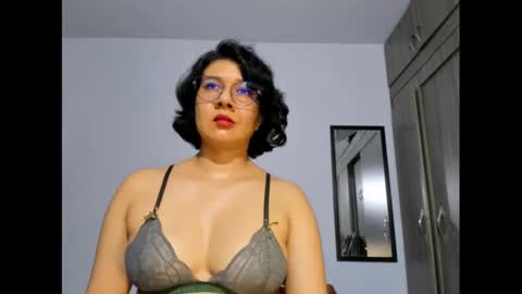 Eva online show from February 2, 2025, 9:56 pm