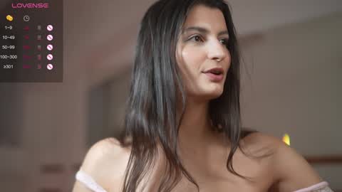 EVA  online show from January 12, 2025, 4:50 pm