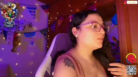Snapshot of eva_rosse69 chatting on June 22, 2026, 12:02 pm Eva online show from June 22, 2026, 12:02 pm