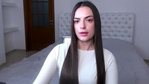 Snapshot of eva_rossee_ chatting on January 28, 2025, 4:30 pm Eva online show from January 28, 2025, 4:30 pm