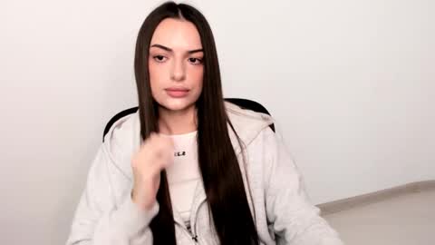 Snapshot of eva_rossee_ chatting on February 2, 2025, 8:19 pm Eva online show from February 2, 2025, 8:19 pm