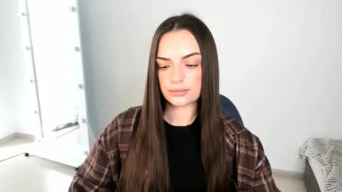 Snapshot of eva_rossee_ chatting on February 4, 2025, 11:27 am Eva online show from February 4, 2025, 11:27 am