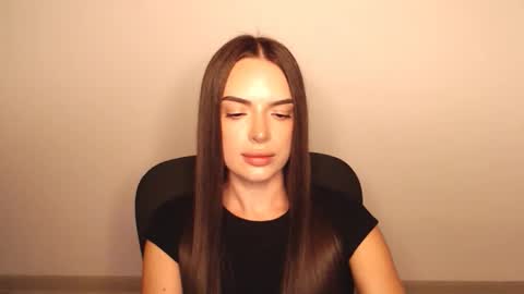 Snapshot of eva_rossee_ chatting on September 14, 2025, 6:29 pm Eva online show from September 14, 2025, 6:29 pm