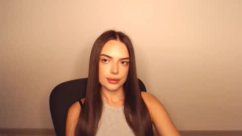 Snapshot of eva_rossee_ chatting on September 16, 2025, 6:09 pm Eva online show from September 16, 2025, 6:09 pm