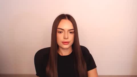Snapshot of eva_rossee_ chatting on September 21, 2025, 1:24 pm Eva online show from September 21, 2025, 1:24 pm
