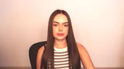 Snapshot of eva_rossee_ chatting on September 22, 2025, 1:46 pm Eva online show from September 22, 2025, 1:46 pm