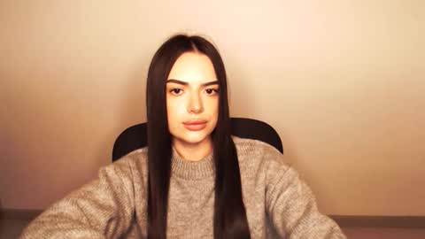 Snapshot of eva_rossee_ chatting on October 17, 2025, 5:37 pm Eva online show from October 17, 2025, 5:37 pm