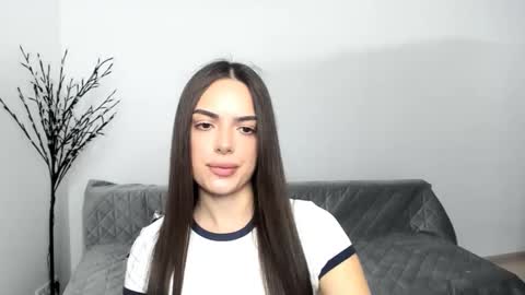 Eva online show from April 25, 2026, 1:41 pm