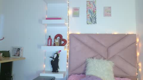 Eva Sin online show from March 25, 2026, 11:33 pm