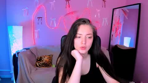 Eva online show from March 19, 2026, 6:39 am