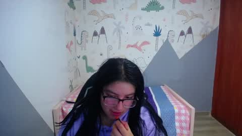 eva_smit_t online show from December 16, 2025, 3:00 am