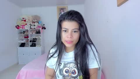 Snapshot of eva_sweet2 chatting on November 30, 2025, 3:05 pm Estefania online show from November 30, 2025, 3:05 pm