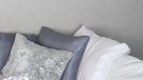 eva varnerr online show from January 1, 2025, 1:27 pm