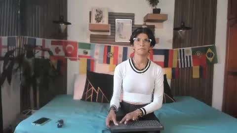 Snapshot of evaa_campbell chatting on June 27, 2026, 12:10 pm Eva online show from June 27, 2026, 12:10 pm
