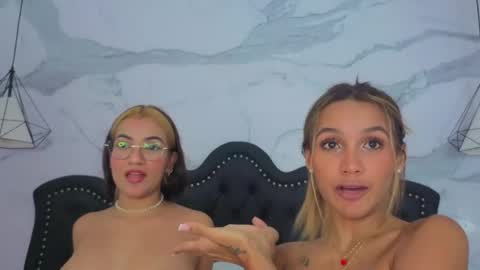 Snapshot of evaa_honey chatting on May 9, 2026, 2:39 am evaa_honey online show from May 9, 2026, 2:39 am