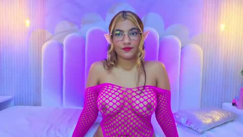 Snapshot of evaa_honey chatting on May 22, 2026, 10:54 am evaa_honey online show from May 22, 2026, 10:54 am