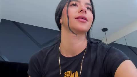 Snapshot of evaa_rose_ chatting on February 13, 2026, 10:06 pm Eva online show from February 13, 2026, 10:06 pm