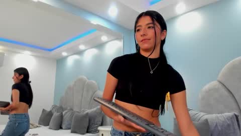 Snapshot of evaa_rose_ chatting on February 24, 2026, 10:08 pm Eva online show from February 24, 2026, 10:08 pm