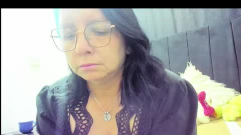 Eva online show from December 5, 2025, 10:35 am