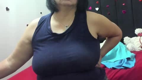 Eva online show from May 17, 2026, 9:44 pm