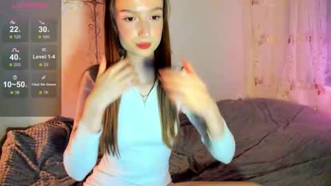 Snapshot of evablssm chatting on November 12, 2025, 3:45 pm Hi Im Eva - welcome to my room online show from November 12, 2025, 3:45 pm