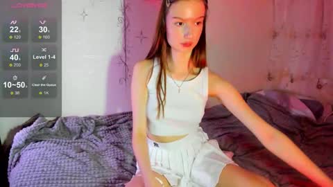 Snapshot of evablssm chatting on December 1, 2025, 2:55 pm Hi Im Eva - welcome to my room online show from December 1, 2025, 2:55 pm