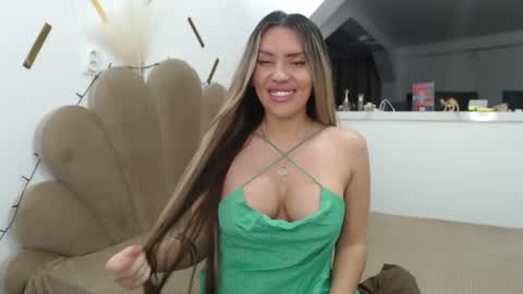 EvaBomb online show from December 11, 2024, 11:32 pm