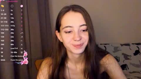 evabradly online show from December 3, 2025, 7:56 pm