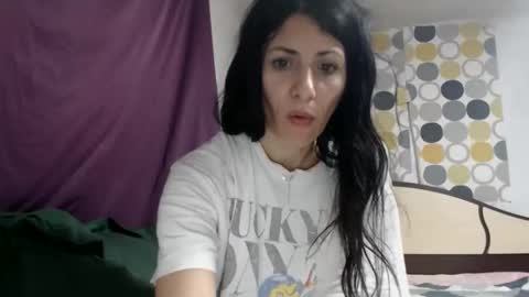 hornycrissyyourlove online show from November 3, 2025, 2:57 am