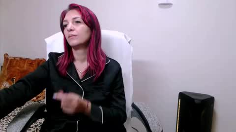 EvadesireONE online show from March 14, 2026, 8:47 pm