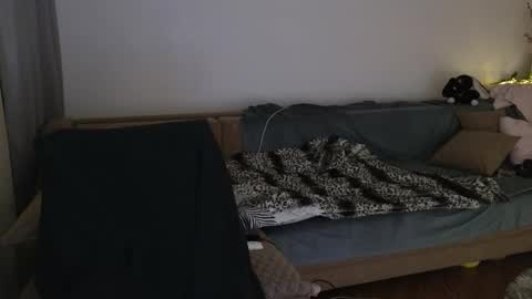 Eva online show from October 14, 2025, 6:09 pm