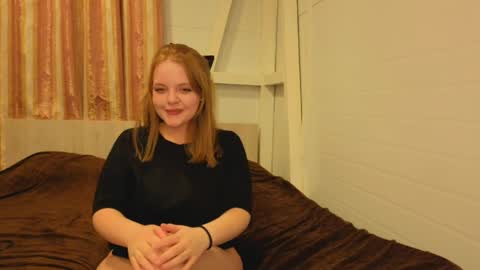 Snapshot of evaheart333 chatting on April 7, 2026, 8:09 pm Evaheart333 online show from April 7, 2026, 8:09 pm