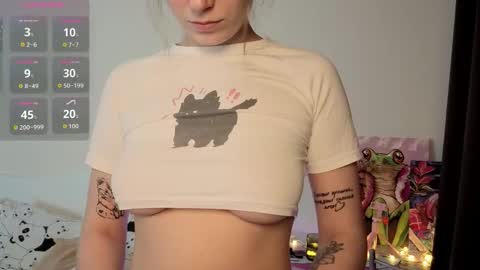 Snapshot of evahere4you chatting on March 28, 2026, 2:49 pm evahere4you online show from March 28, 2026, 2:49 pm