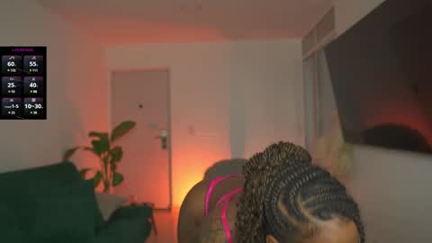 evajacksss_ online show from December 14, 2024, 10:18 pm