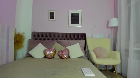 Eva online show from October 10, 2025, 3:16 am