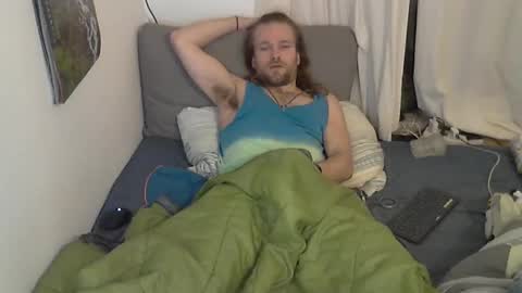 Snapshot of evalsmac chatting on February 6, 2026, 6:11 pm Han online show from February 6, 2026, 6:11 pm