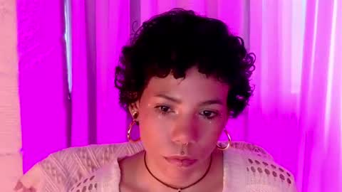 Evaluna  Independent model online show from August 5, 2026, 7:49 pm