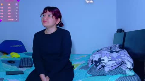 Snapshot of evaluna_02 chatting on June 9, 2026, 11:44 am evaluna_02 online show from June 9, 2026, 11:44 am