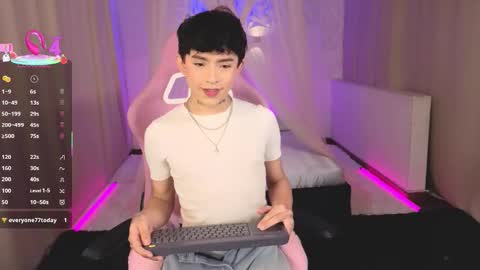 Evan online show from September 24, 2025, 12:52 pm