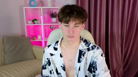 Snapshot of evan__joy chatting on February 25, 2026, 10:08 pm Evan online show from February 25, 2026, 10:08 pm