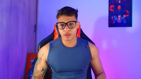 EVAN GREY online show from November 30, 2025, 11:20 pm