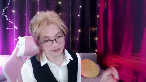 evan_reinhart online show from January 13, 2026, 3:12 am