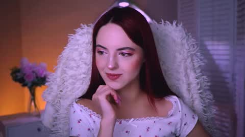 Eva  online show from September 30, 2025, 12:10 pm