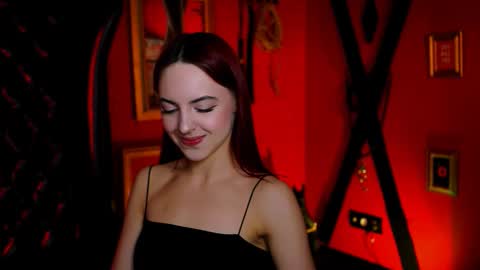 Eva  online show from November 4, 2025, 12:26 pm