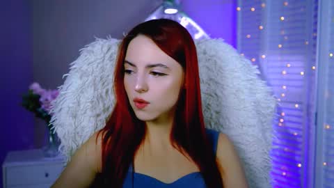 Eva  online show from November 28, 2025, 3:47 pm